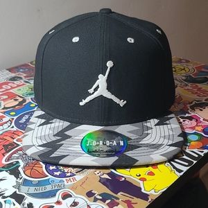 Nike jordan snap back hat